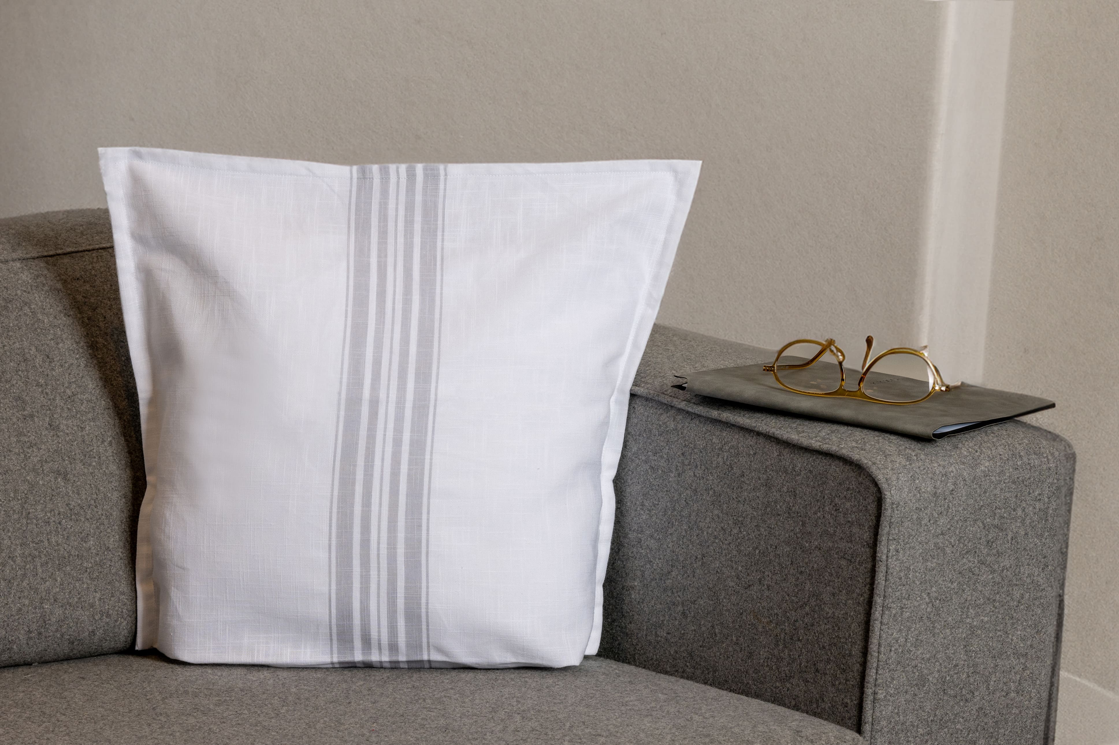  COTTON CUSHION 45Χ45 WHITE WITH GREY STRIPES