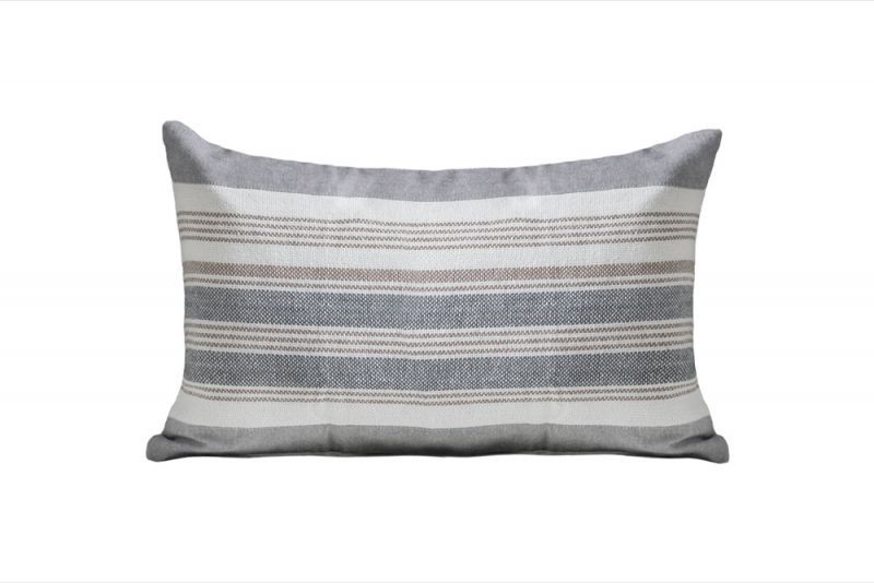 Φωτογραφία από DECORATIVE CUSHION WITH STRIPES 30X50