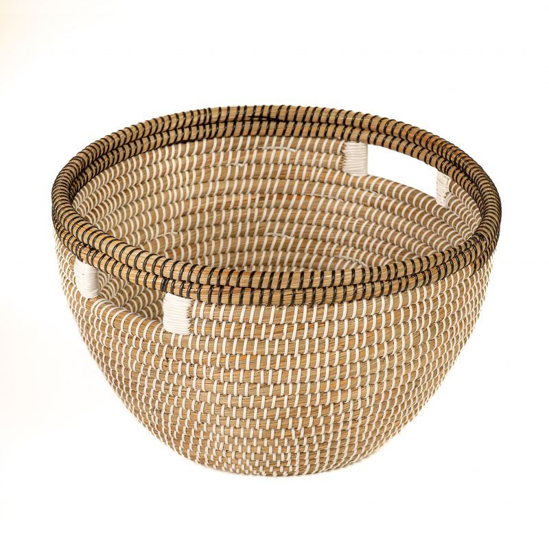 Φωτογραφία από  BASKET STRAW AND PLASTIC NATURAL&WHITE&BLACK  25X42X27cm